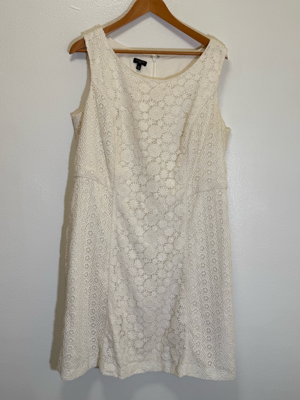 Talbots - Beige Lace Sheath Dress - Classic Sleeveless Eyelet - size 16W